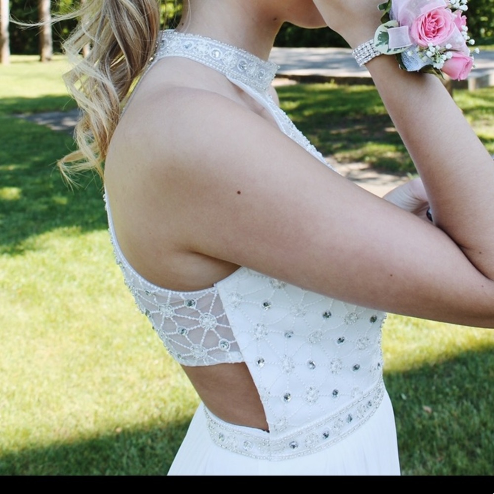 Sherri Hill prom dress - Picture 3 of 5